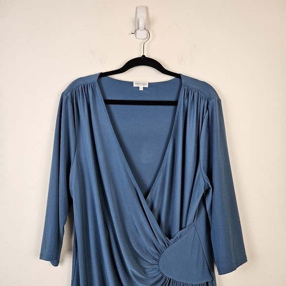Kiyonna Ruched 3/4 Sleeves  Dress in Teal Size 2/2X - Picture 3 of 8